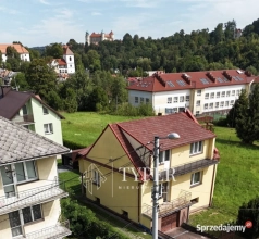 NOWY WIŚNICZ – DOM Z WIDOKIEM NA ZAMEK