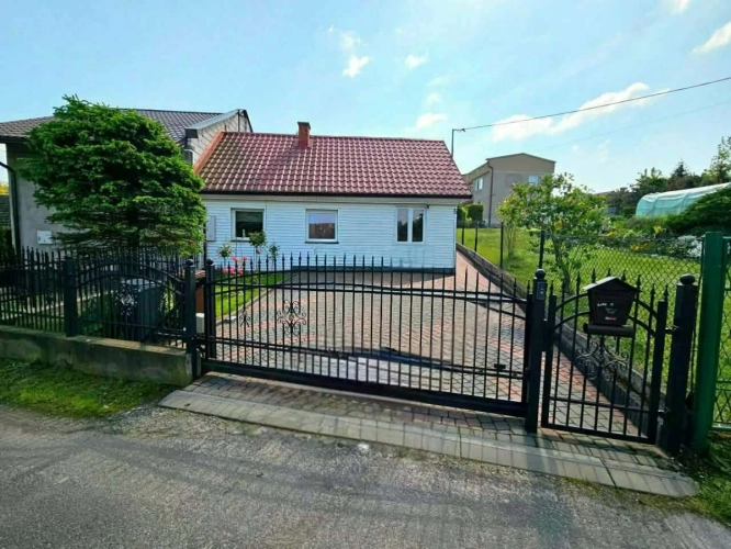 Stylowy dom z wyposażeniem w Zbylitowskiej Górze