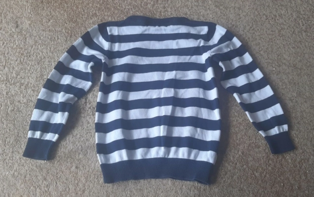 Sweter dziewczęcy paski 110-116 Young Dimension