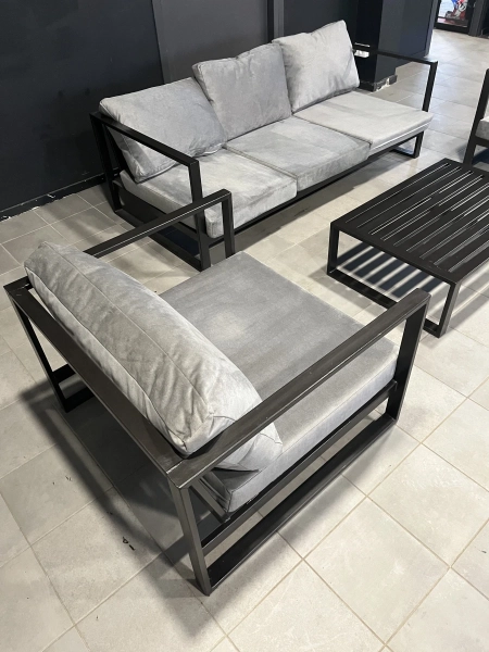 Nowoczesny zestaw mebli ogrodowych / tarasowych – styl loft 