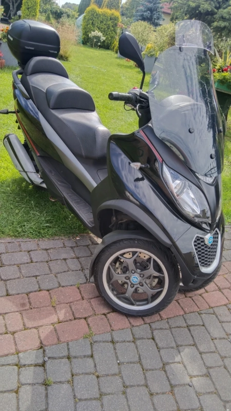 Skuter Piaggio MP3 2017r.