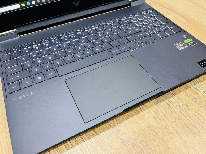 Laptop HP VICTUS 15 FB0400NW Ryzen 5 5600H 16GB RAM 512 SSD RTX 3050 WIN11