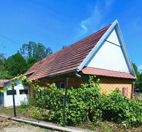 Dom w Samocicach z działka 18,49 ara