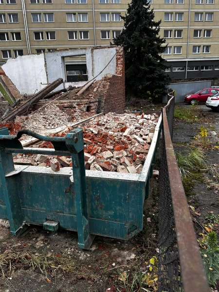 Wynajem Kontenery na Gruz 