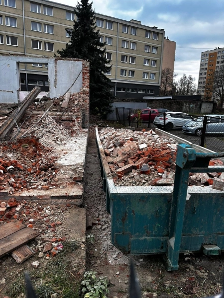 Wynajem Kontenery na Gruz 