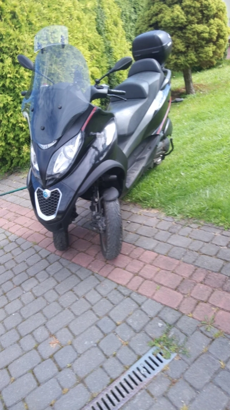 Skuter Piaggio MP3 2017r.