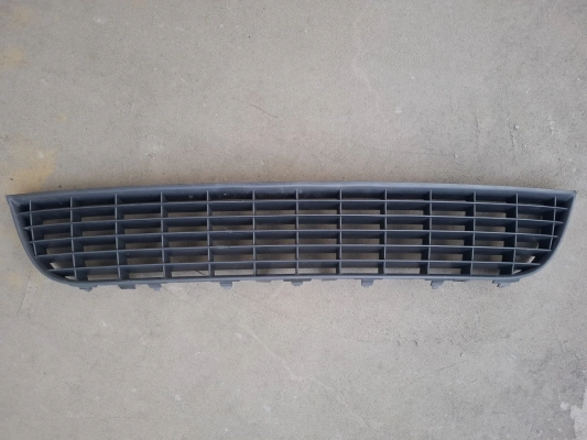ATRAPA GRILLA FIAT GRANDE PUNTO