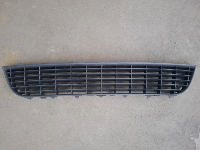 ATRAPA GRILLA FIAT GRANDE PUNTO