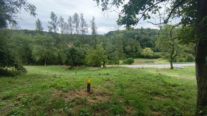 Działka w Janowicach