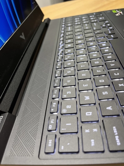 Laptop HP VICTUS 15 FB0400NW Ryzen 5 5600H 16GB RAM 512 SSD RTX 3050 WIN11