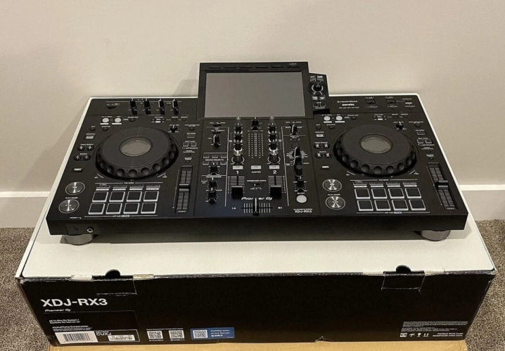AlphaTheta XDJ-AZ, AlphaTheta OMNIS-DUO, Pioneer OPUS-QUAD, Pioneer XDJ-RX3, Pioneer XDJ-XZ, Pioneer DDJ-FLX10, AlphaTheta CDJ-3000X, Pioneer CDJ-3000