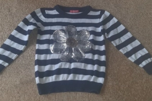 Sweter dziewczęcy paski 110-116 Young Dimension