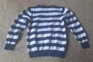 Sweter dziewczęcy paski 110-116 Young Dimension