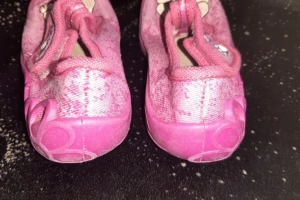 Buty na rzepy#pantofle dziewczęce 25