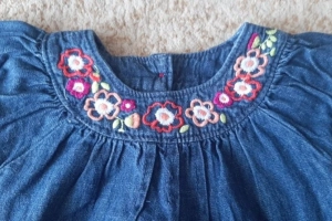 Sukienka dziewczęca dżinsowa jeansowa krótki rękaw 62-68 F&F