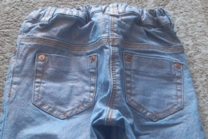 Spodnie dziewczęce dżinsowe jeansowe błyszczące 92-98 Next