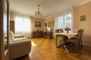 Słoneczne 2 pokojowe mieszkanie na sprzedaż ul. Narutowicza 